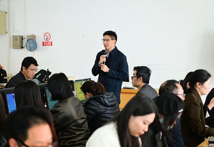 6.0.惠州市第五中学副校长叶均杰授课.jpg