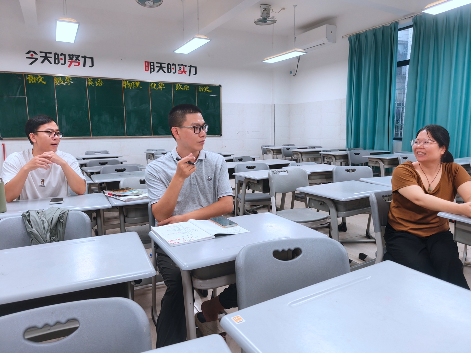 1762240469815938.jpg 3.jpg