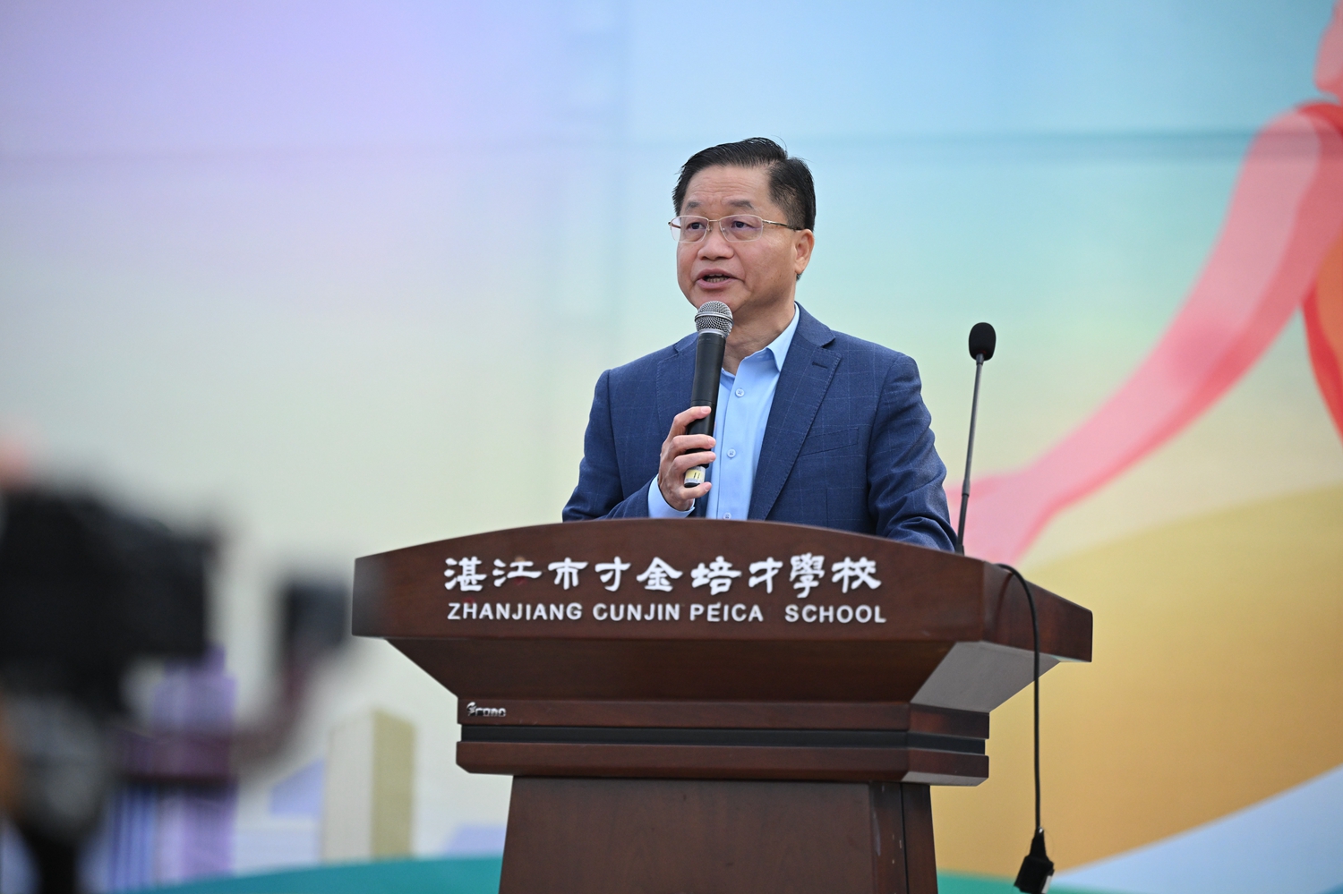 10  郑建忠总校长为开幕式致辞.JPG