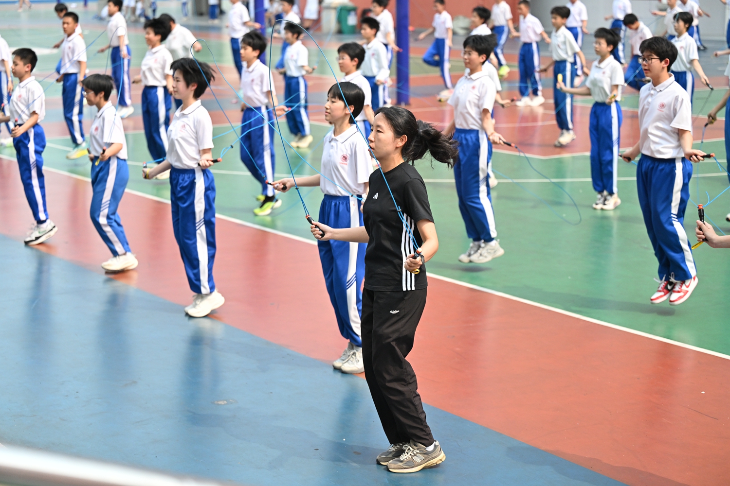 1776240363424967.jpg 图片15初中部跳绳训练剪影.JPG