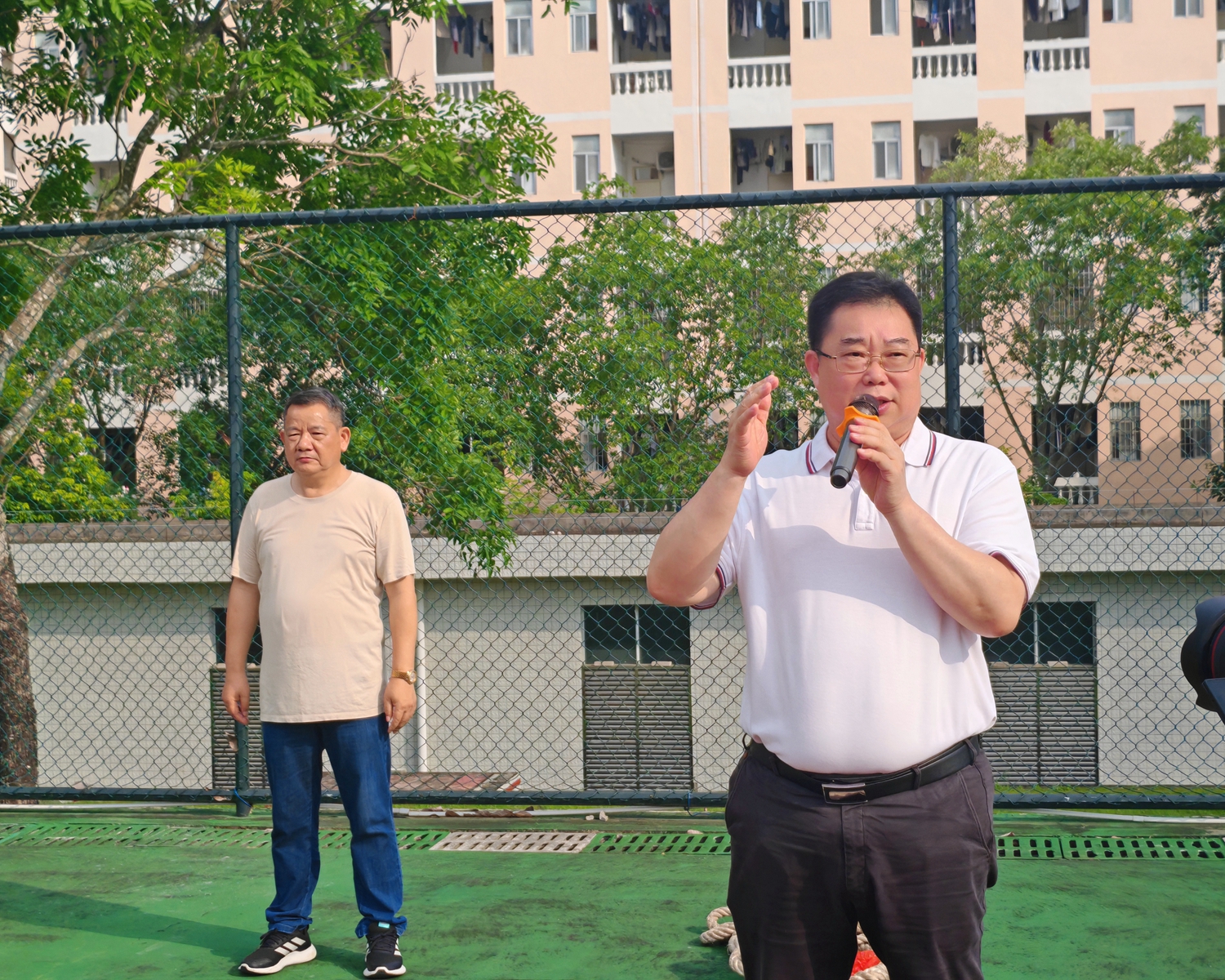 图三：杨耀明教育总顾问讲话.jpg