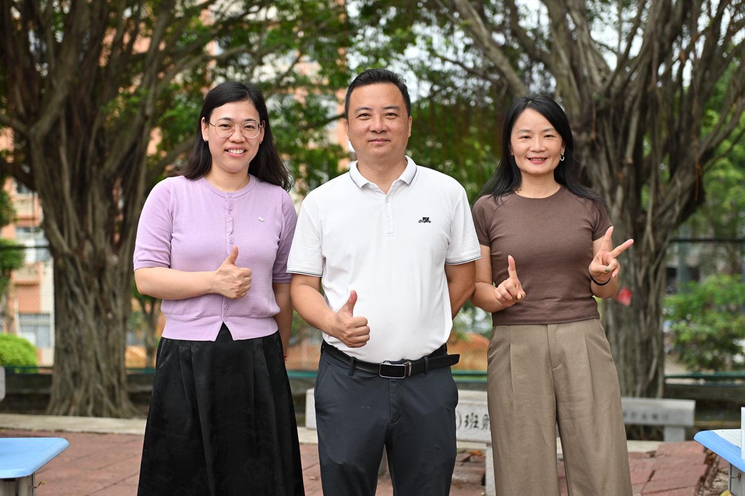 1780299008324402.jpg 暖光护航,青春赴考.jpg