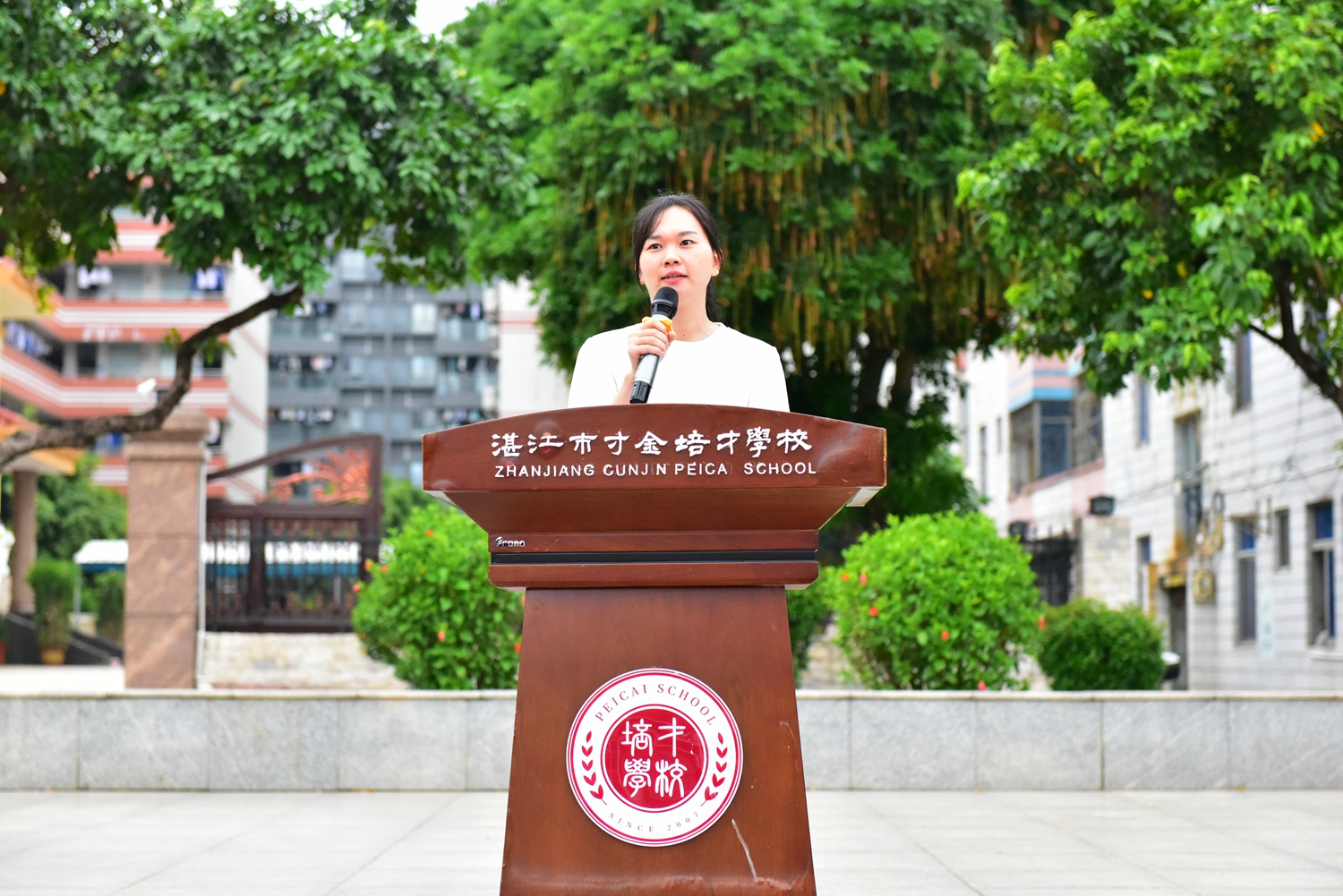 图7生物教师作备考指导.JPG