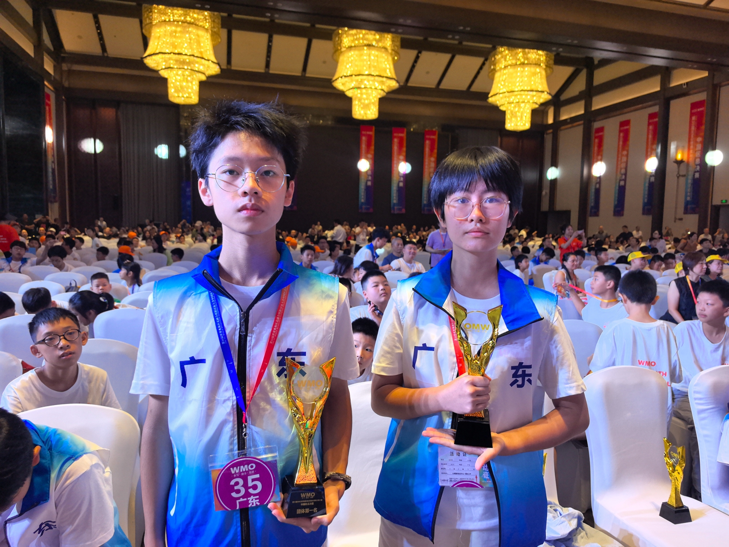 1787020750741361.jpg 图7:总决赛团体第一名2.jpg